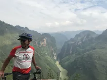 Cycling Ha Giang, venture to mountain regions, explore tribal lifes in frontier